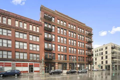 141 N Water #35, Milwaukee, WI 53202