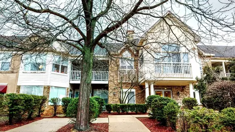 7045 S Riverwood #A01, Franklin, WI 53132