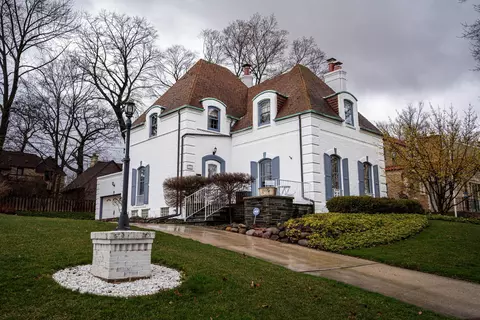 115 N 87th, Wauwatosa, WI 53226