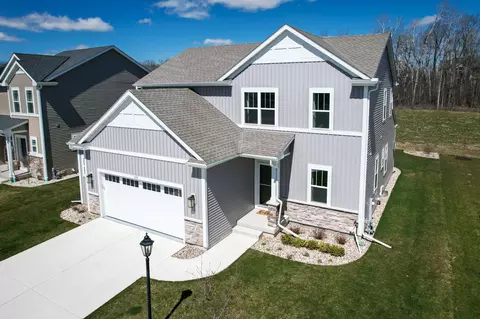 544 Wild Oak, Hartland, WI 53029