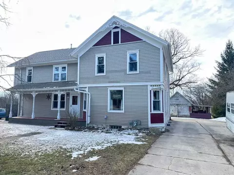 2715 Pleasant Vly, Jackson, WI 53037