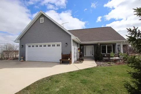 w7923 Treptow Lane, Lamartine, WI 54932