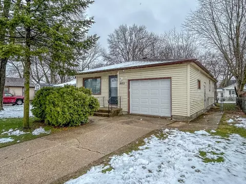 1603 Lowell, Janesville, WI 53545