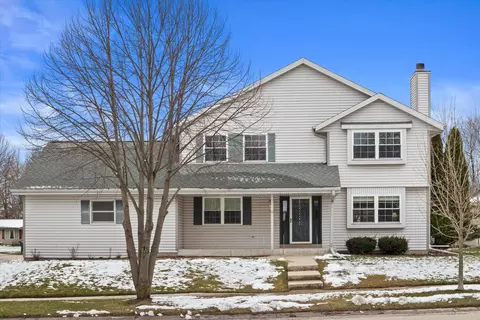137 E Prospect, Hartford, WI 53027