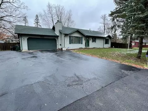 w1052 Narcissus Road, Bloomfield, WI 53128