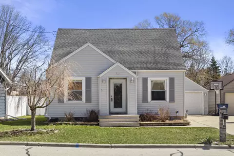 212 N Milwaukee, Fredonia, WI 53021