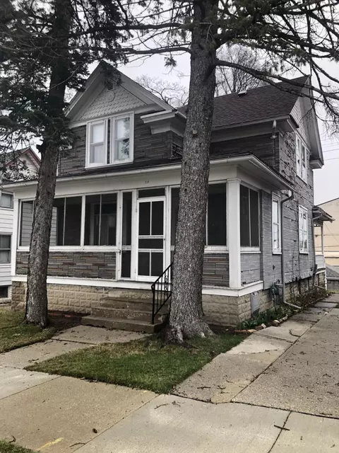 219 N 7th, West Bend, WI 53095