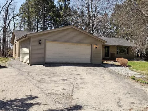 10530 304th, Burlington, WI 53105