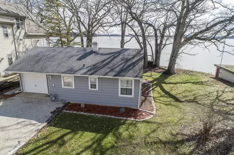 1915 Seminole, Dover, WI 53139