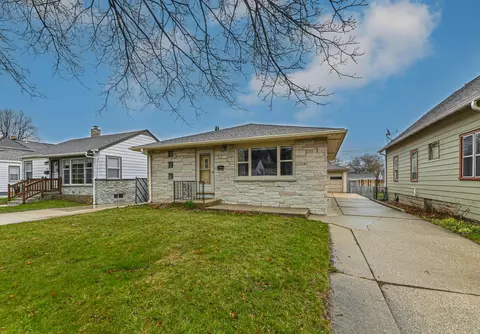 2464 S 69th, West Allis, WI 53219