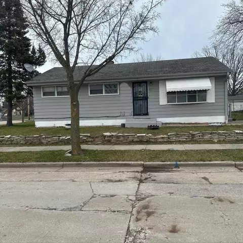 4970 N 44th, Milwaukee, WI 53218