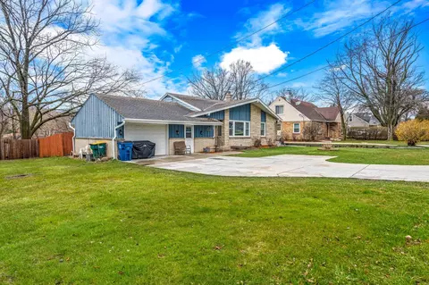 7413 S Pennsylvania, Oak Creek, WI 53154