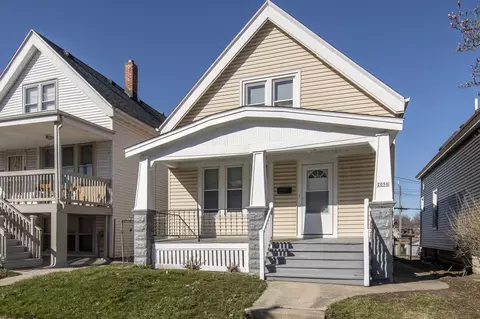2056 W Vilter, Milwaukee, WI 53204