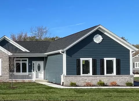 3118 27th #10, Kenosha, WI 53144