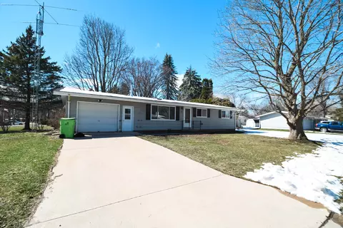 471 Union, Green Lake, WI 54941
