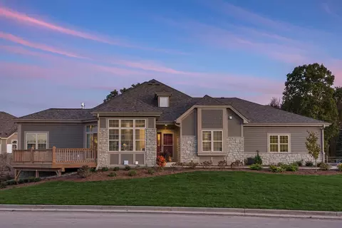 s99w13774 Clubhouse #26-75, Muskego, WI 53150