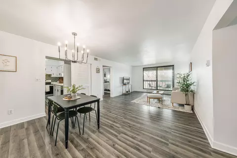 9002 W Lisbon #305, Milwaukee, WI 53222