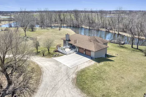 w3137 County Road V, Lima, WI 53085
