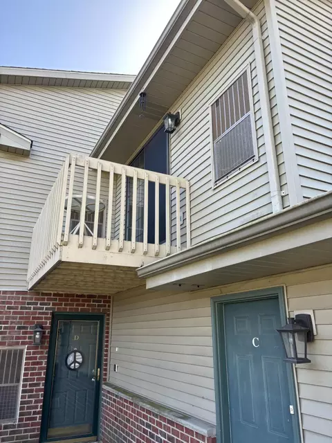 1252 30th #C, Kenosha, WI 53144