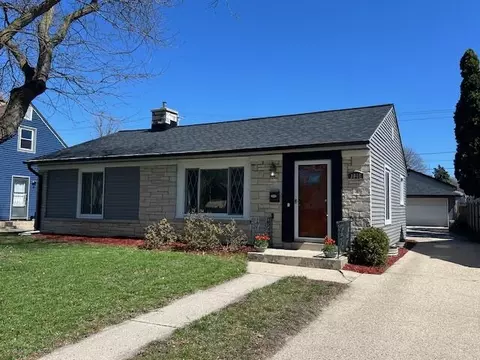 3646 S 22nd, Milwaukee, WI 53221