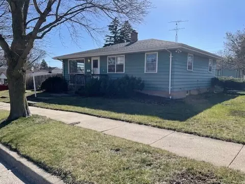 5804 44th, Kenosha, WI 53144