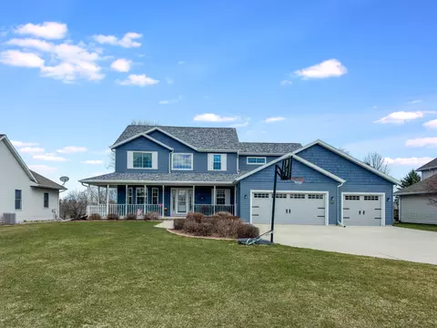 1754 Nagle, Manitowoc, WI 54220