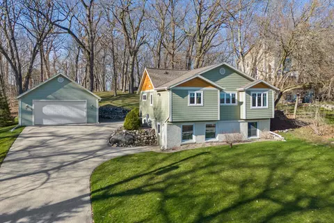 n27w30028 Maple, Delafield, WI 53072