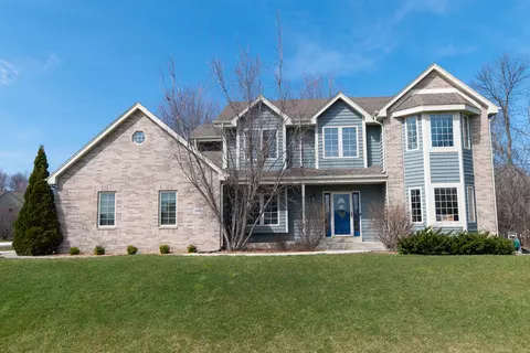 10932 W Heritage, Milwaukee, WI 53224