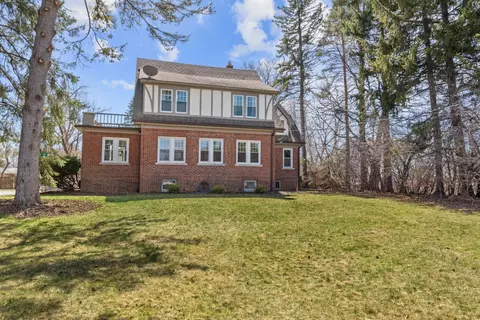535 W Calumet, Glendale, WI 53217