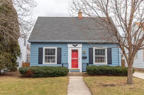 2572 N 73rd, Wauwatosa, WI 53213
