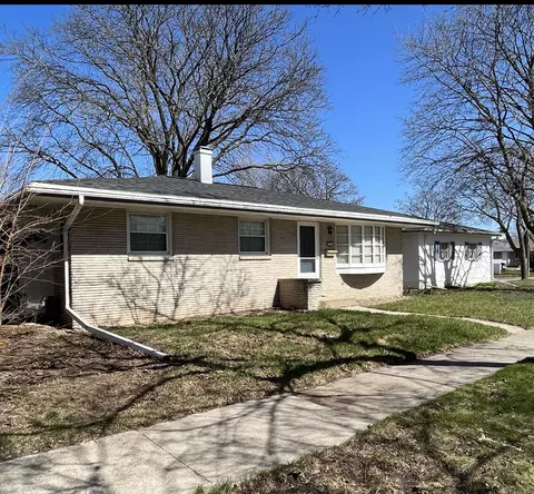 8026 W Beckett, Milwaukee, WI 53218