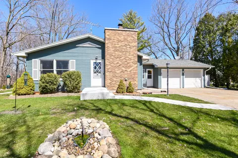 834 W Walworth, Elkhorn, WI 53121