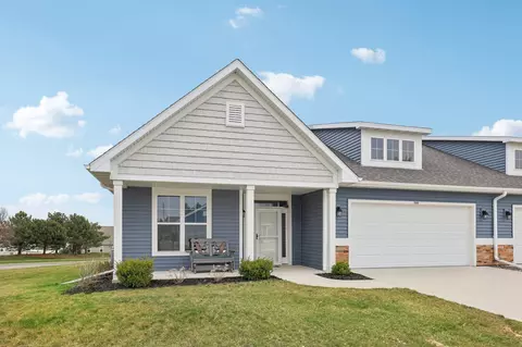 920 Stonecrop, Hartford, WI 53027