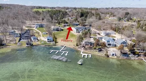 5361 Ponderosa, West Bend, WI 53095