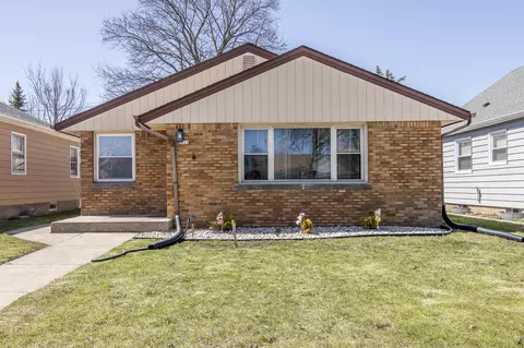 3935 N 74th, Milwaukee, WI 53216