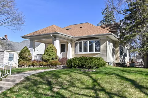 8422 Stickney, Wauwatosa, WI 53226