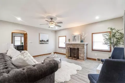 4822 N 24th, Milwaukee, WI 53209