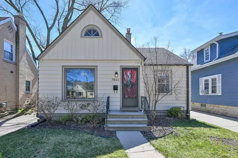 7841 W Lorraine, Milwaukee, WI 53222