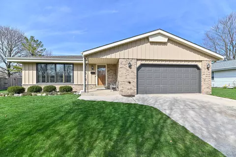 5015 Saxony, Greendale, WI 53129