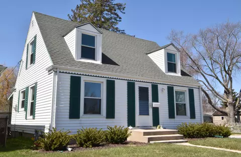 2500 Grove, Racine, WI 53405
