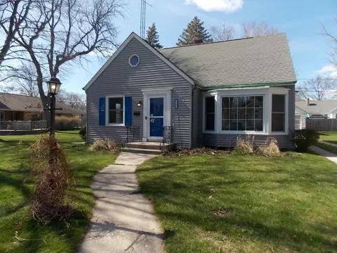 4102 Taft, Kenosha, WI 53142