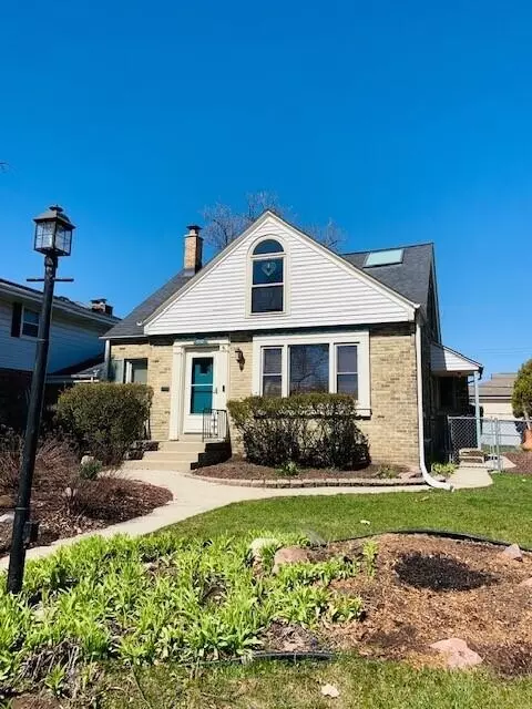 4542 W Midland, Milwaukee, WI 53219
