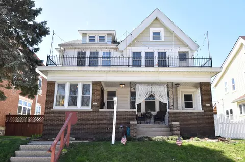 2517 N Humbolt #2519, Milwaukee, WI 53212
