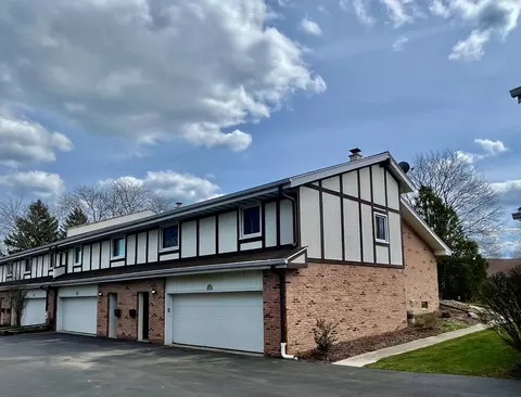 n16w5393 Garfield, Cedarburg, WI 53012
