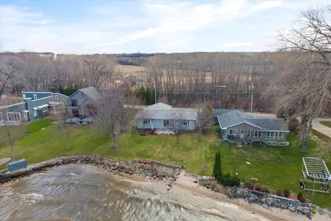 n8482 Minawa Beach Road, Fond Du Lac, WI 54937