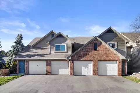 18600 Brookfield Lk #51, Brookfield, WI 53045