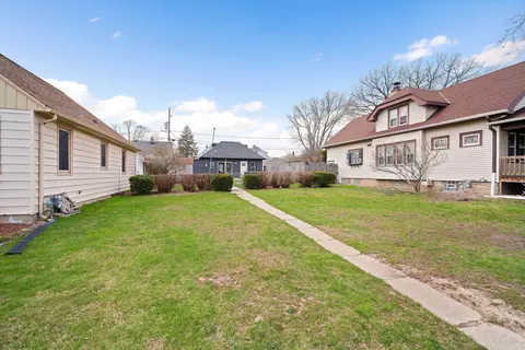 2245 S 65th, West Allis, WI 53219