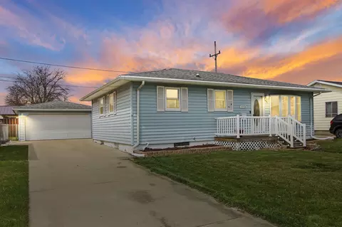 1730 Shoop, Racine, WI 53404