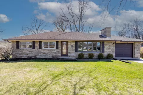 w238n6542 Elmwood, Sussex, WI 53089