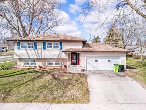 1701 Jackson, New Holstein, WI 53061